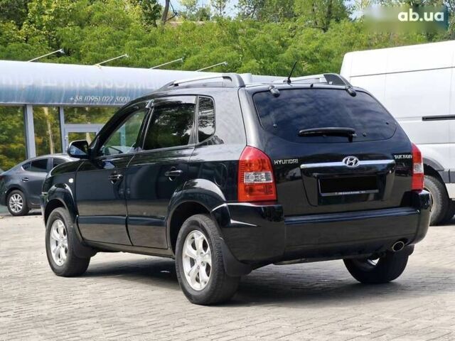 Хендай Туксон, объемом двигателя 0 л и пробегом 283 тыс. км за 8850 $, фото 1 на Automoto.ua