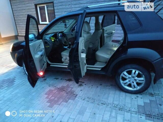 Хендай Туксон, об'ємом двигуна 2 л та пробігом 205 тис. км за 7700 $, фото 19 на Automoto.ua