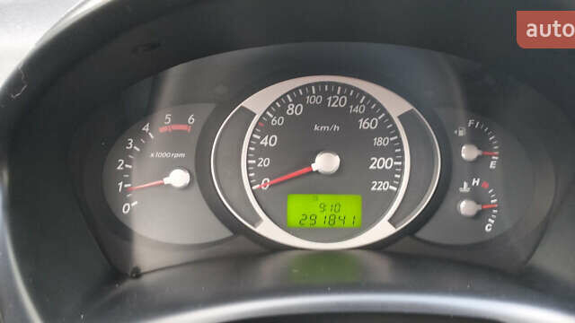 Хендай Туксон, объемом двигателя 1.99 л и пробегом 292 тыс. км за 8500 $, фото 10 на Automoto.ua