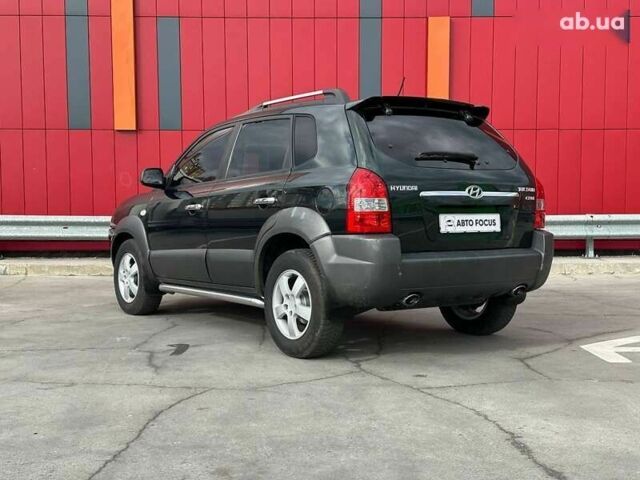 Хендай Туксон, объемом двигателя 2 л и пробегом 214 тыс. км за 7490 $, фото 4 на Automoto.ua