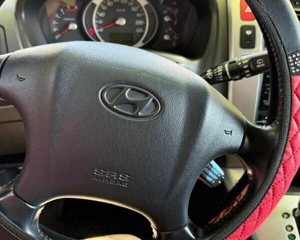 Хендай Туксон, объемом двигателя 2 л и пробегом 231 тыс. км за 8100 $, фото 2 на Automoto.ua