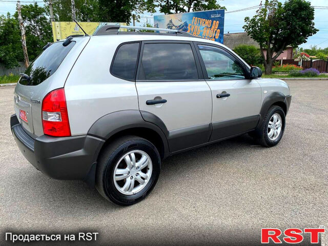 Хендай Туксон, об'ємом двигуна 2 л та пробігом 204 тис. км за 8000 $, фото 1 на Automoto.ua