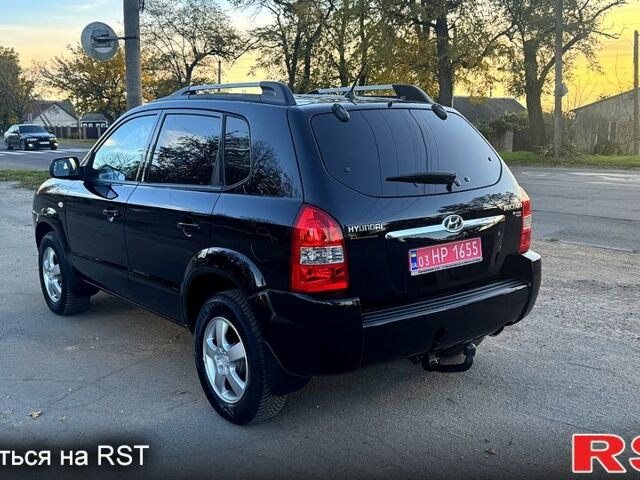 Хендай Туксон, объемом двигателя 2 л и пробегом 180 тыс. км за 8000 $, фото 4 на Automoto.ua