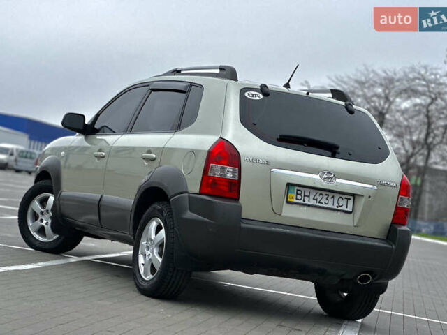 Хендай Туксон, объемом двигателя 0 л и пробегом 200 тыс. км за 7700 $, фото 11 на Automoto.ua