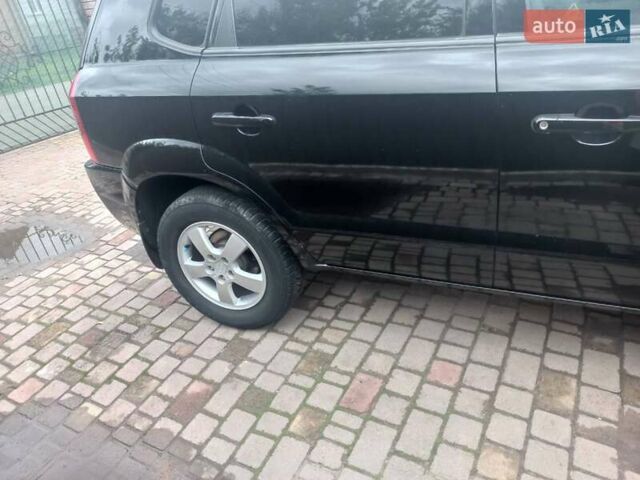 Хендай Туксон, объемом двигателя 2 л и пробегом 194 тыс. км за 6800 $, фото 21 на Automoto.ua
