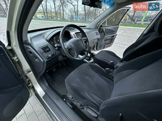 Хендай Туксон, объемом двигателя 0 л и пробегом 200 тыс. км за 7700 $, фото 43 на Automoto.ua