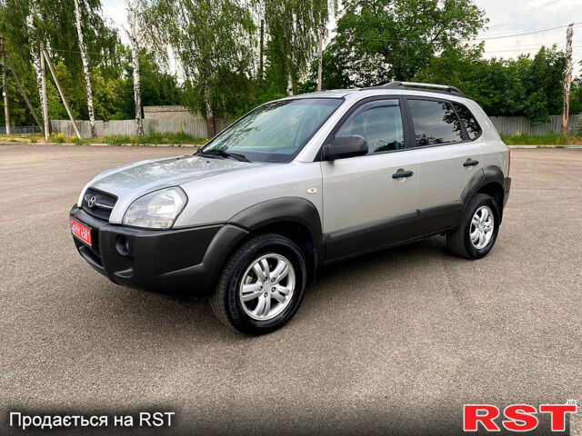 Хендай Туксон, об'ємом двигуна 2 л та пробігом 204 тис. км за 8000 $, фото 5 на Automoto.ua