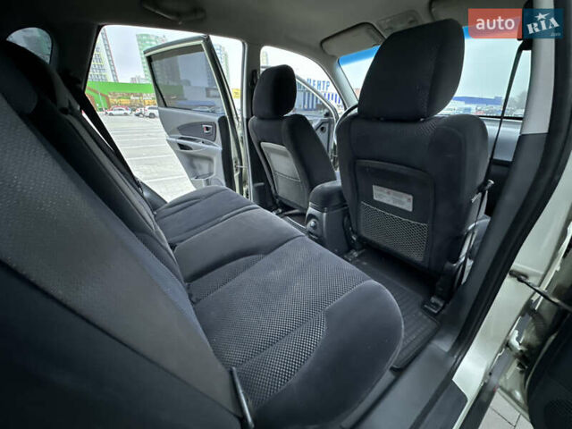 Хендай Туксон, объемом двигателя 0 л и пробегом 200 тыс. км за 7700 $, фото 31 на Automoto.ua