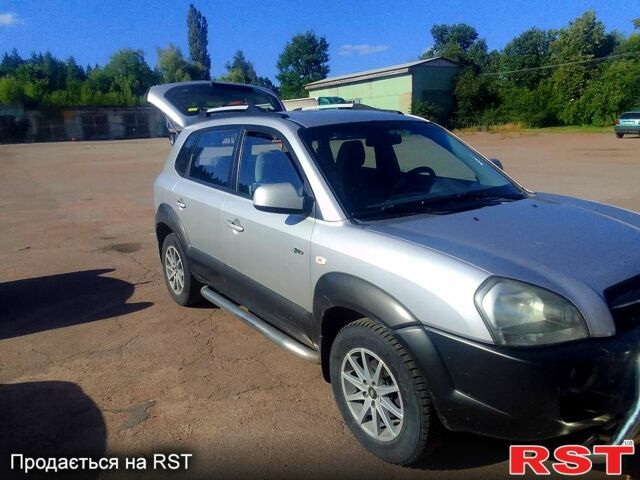 Хендай Туксон, объемом двигателя 2 л и пробегом 270 тыс. км за 4760 $, фото 1 на Automoto.ua