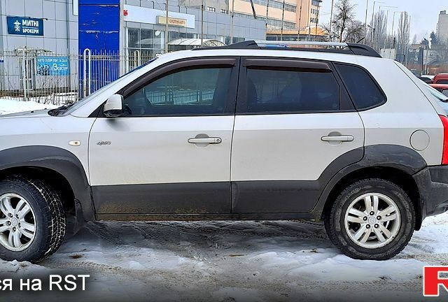 Хендай Туксон, объемом двигателя 2 л и пробегом 116 тыс. км за 9200 $, фото 8 на Automoto.ua