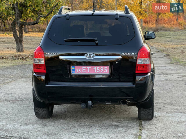 Хендай Туксон, объемом двигателя 2 л и пробегом 245 тыс. км за 7900 $, фото 19 на Automoto.ua