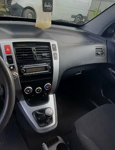 Хендай Туксон, об'ємом двигуна 2 л та пробігом 230 тис. км за 7700 $, фото 2 на Automoto.ua