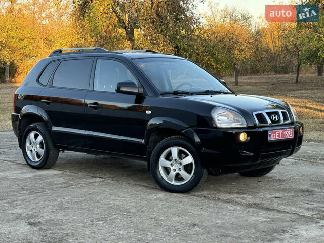 Хендай Туксон, объемом двигателя 2 л и пробегом 245 тыс. км за 7900 $, фото 3 на Automoto.ua