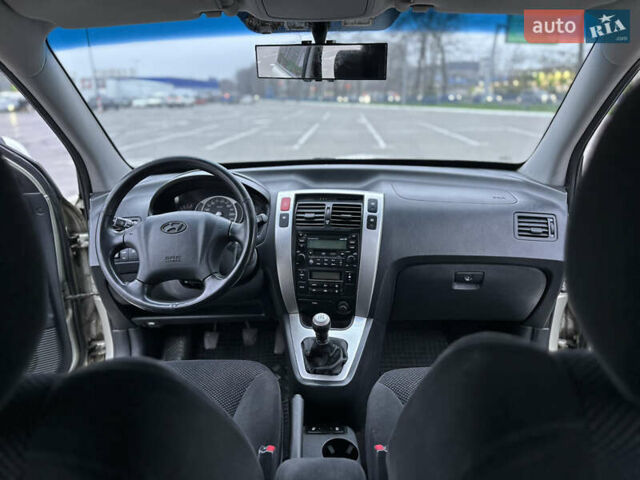 Хендай Туксон, объемом двигателя 0 л и пробегом 200 тыс. км за 7700 $, фото 32 на Automoto.ua