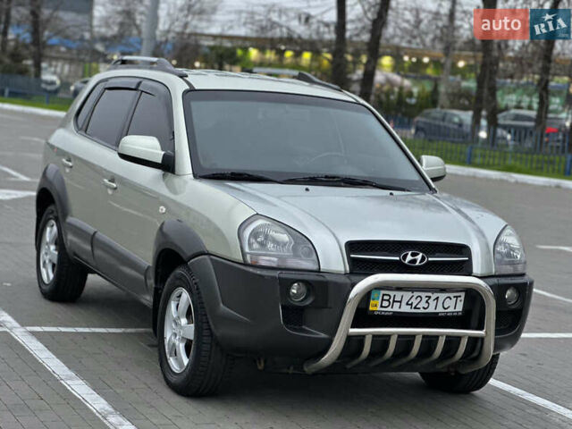 Хендай Туксон, объемом двигателя 0 л и пробегом 200 тыс. км за 7700 $, фото 16 на Automoto.ua