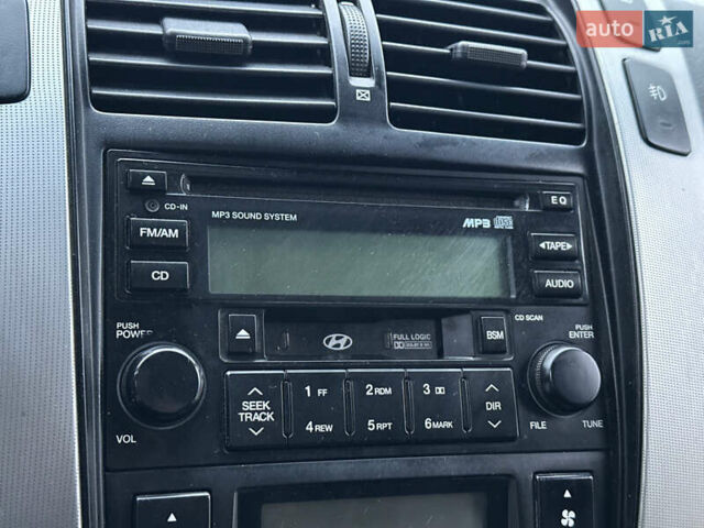 Хендай Туксон, объемом двигателя 0 л и пробегом 200 тыс. км за 7700 $, фото 50 на Automoto.ua