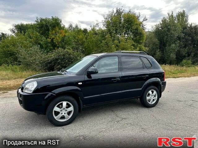 Хендай Туксон, объемом двигателя 2 л и пробегом 187 тыс. км за 8100 $, фото 1 на Automoto.ua