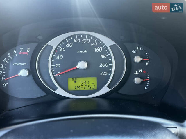 Хендай Туксон, об'ємом двигуна 2 л та пробігом 140 тис. км за 7200 $, фото 14 на Automoto.ua