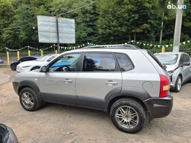 Хендай Туксон, объемом двигателя 2 л и пробегом 250 тыс. км за 6900 $, фото 5 на Automoto.ua