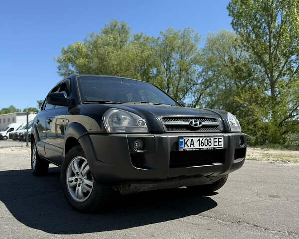 Хендай Туксон, об'ємом двигуна 2 л та пробігом 140 тис. км за 7200 $, фото 1 на Automoto.ua