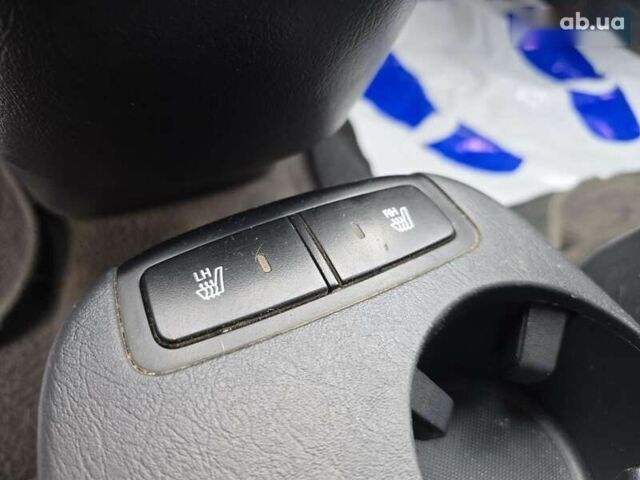 Хендай Туксон, объемом двигателя 2 л и пробегом 250 тыс. км за 6900 $, фото 18 на Automoto.ua