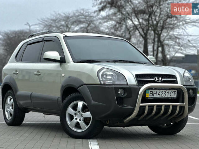 Хендай Туксон, объемом двигателя 0 л и пробегом 200 тыс. км за 7700 $, фото 7 на Automoto.ua