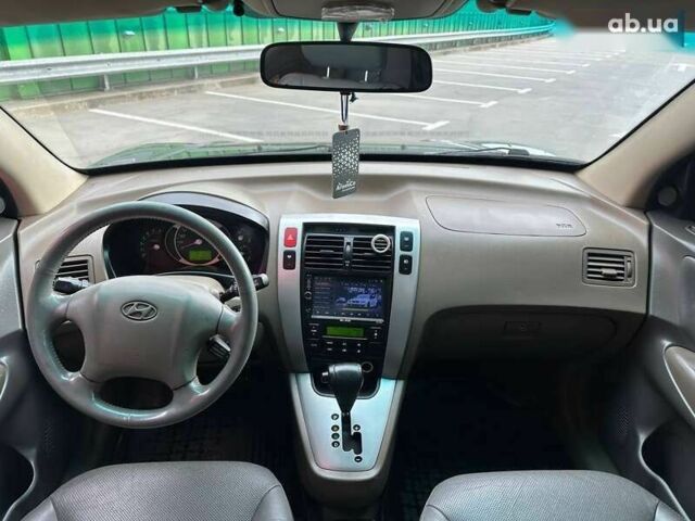 Хендай Туксон, объемом двигателя 2 л и пробегом 214 тыс. км за 7490 $, фото 12 на Automoto.ua