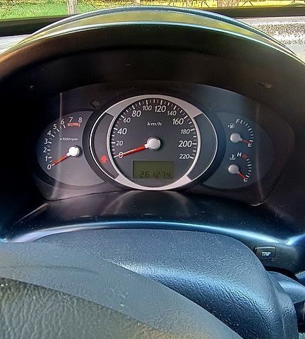 Хендай Туксон, объемом двигателя 1.6 л и пробегом 261 тыс. км за 7500 $, фото 3 на Automoto.ua