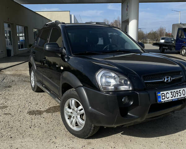 Хендай Туксон, об'ємом двигуна 2 л та пробігом 207 тис. км за 8000 $, фото 1 на Automoto.ua