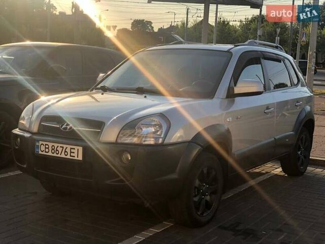 Хендай Туксон, об'ємом двигуна 1.98 л та пробігом 243 тис. км за 8400 $, фото 10 на Automoto.ua