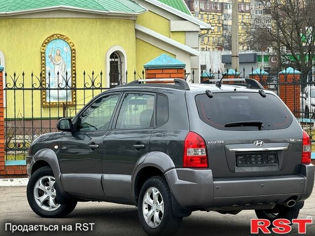 Хендай Туксон, объемом двигателя 2 л и пробегом 224 тыс. км за 6950 $, фото 3 на Automoto.ua