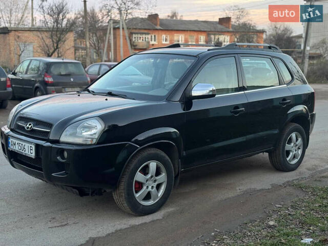 Хендай Туксон, объемом двигателя 2 л и пробегом 360 тыс. км за 6300 $, фото 9 на Automoto.ua