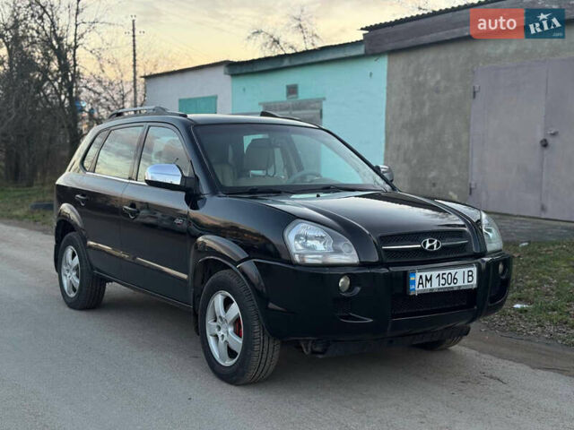 Хендай Туксон, объемом двигателя 2 л и пробегом 360 тыс. км за 6300 $, фото 11 на Automoto.ua