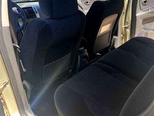 Хендай Туксон, объемом двигателя 2 л и пробегом 227 тыс. км за 7650 $, фото 4 на Automoto.ua