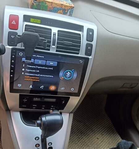 Хендай Туксон, об'ємом двигуна 2 л та пробігом 96 тис. км за 8500 $, фото 4 на Automoto.ua