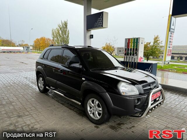 Хендай Туксон 2008 в Вознесенске на Automoto.ua Хендай Туксон, объемом двигателя 2 л и пробегом 257 тыс. км за 7800 $, фото 7 на Automoto.ua