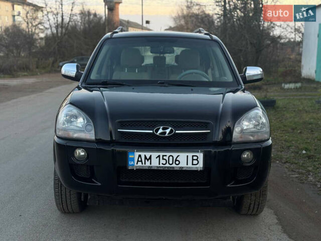 Хендай Туксон, объемом двигателя 2 л и пробегом 360 тыс. км за 6300 $, фото 10 на Automoto.ua