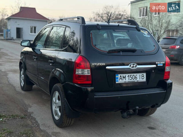 Хендай Туксон, объемом двигателя 2 л и пробегом 360 тыс. км за 6300 $, фото 7 на Automoto.ua