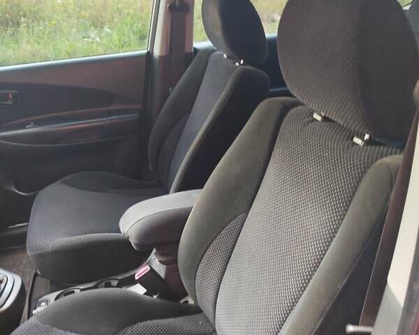 Хендай Туксон, объемом двигателя 2 л и пробегом 255 тыс. км за 7950 $, фото 6 на Automoto.ua