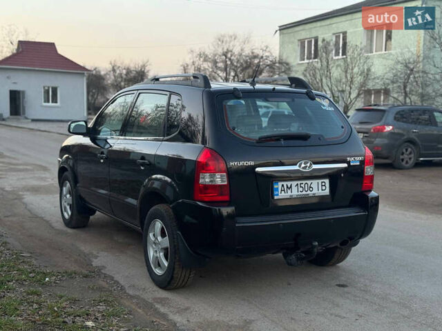 Хендай Туксон, объемом двигателя 2 л и пробегом 360 тыс. км за 6300 $, фото 14 на Automoto.ua