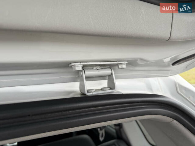 Хендай Туксон, об'ємом двигуна 1.98 л та пробігом 168 тис. км за 8899 $, фото 31 на Automoto.ua