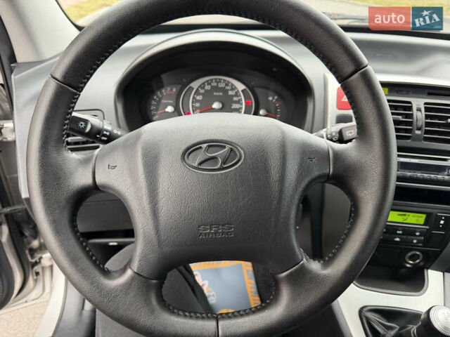 Хендай Туксон, об'ємом двигуна 1.98 л та пробігом 168 тис. км за 8899 $, фото 46 на Automoto.ua