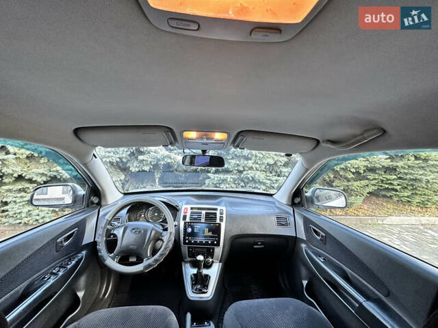Хендай Туксон, объемом двигателя 2 л и пробегом 172 тыс. км за 8400 $, фото 17 на Automoto.ua
