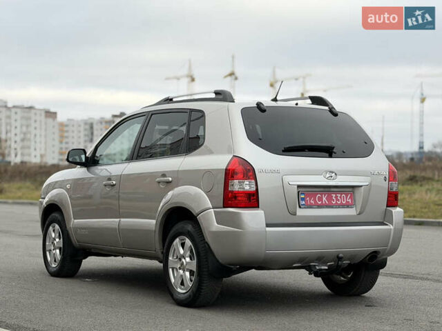 Хендай Туксон, об'ємом двигуна 1.98 л та пробігом 168 тис. км за 8899 $, фото 4 на Automoto.ua