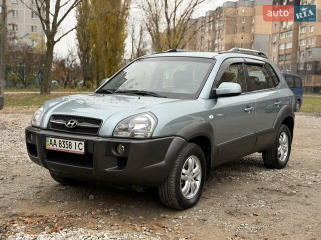 Хендай Туксон, об'ємом двигуна 0 л та пробігом 48 тис. км за 11800 $, фото 2 на Automoto.ua