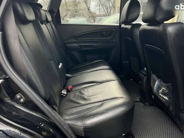 Хендай Туксон, объемом двигателя 2 л и пробегом 244 тыс. км за 9200 $, фото 27 на Automoto.ua