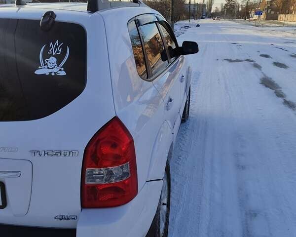 Хендай Туксон, об'ємом двигуна 2 л та пробігом 235 тис. км за 7500 $, фото 6 на Automoto.ua
