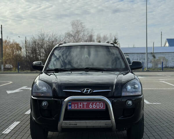 Хендай Туксон, объемом двигателя 2 л и пробегом 225 тыс. км за 8000 $, фото 3 на Automoto.ua