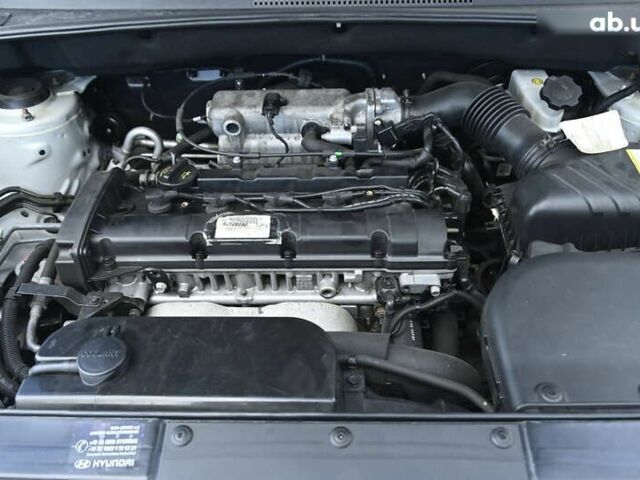 Хендай Туксон, об'ємом двигуна 2 л та пробігом 201 тис. км за 8300 $, фото 8 на Automoto.ua