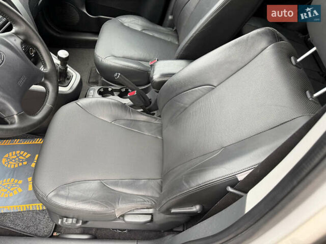 Хендай Туксон, об'ємом двигуна 1.98 л та пробігом 168 тис. км за 8899 $, фото 45 на Automoto.ua